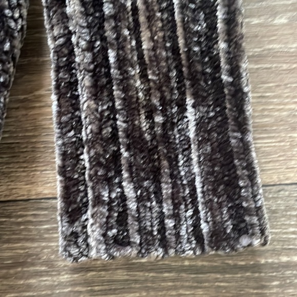 Cynthia Rowley Women’s Brown Knit Turtle Neck Sweater in Size Small - Picture 3 of 7